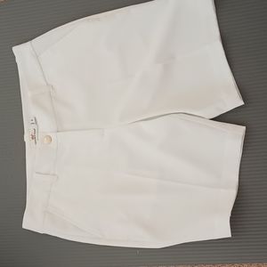 Vineyard Vines Topago Golf Shorts Women 100% Polyester White like new retail 85
